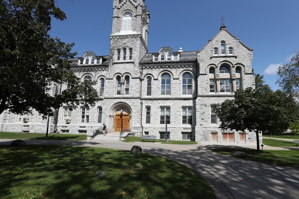 Orientation Starts For Class Of 2024 Queen S Gazette   Theological Hall Web 